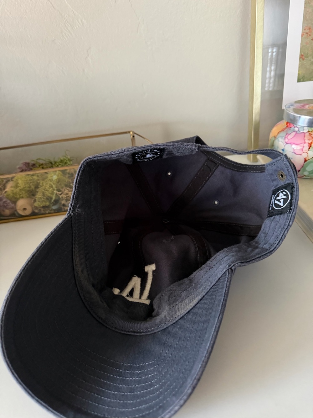 LA Baseball Cap - Picture 2 of 2